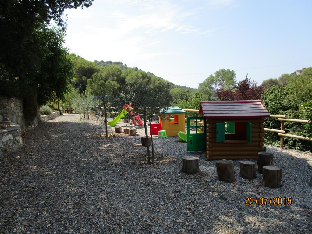 Agriturismo Rio Castello Marina dʼMarina dʼAndora Exterior foto